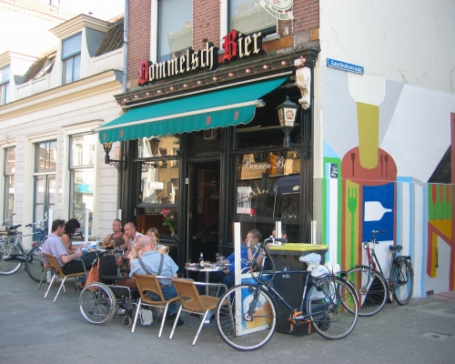 Café Bar Binnen Best
